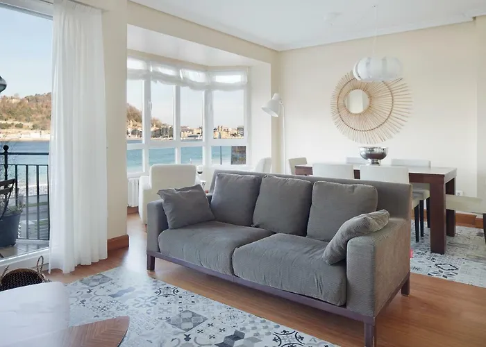 Ortzimuga - Basque * San Sebastián